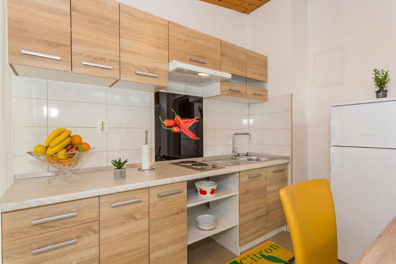 Comfortable Modern Studio With Shaded Patio 스플리트 외부 사진