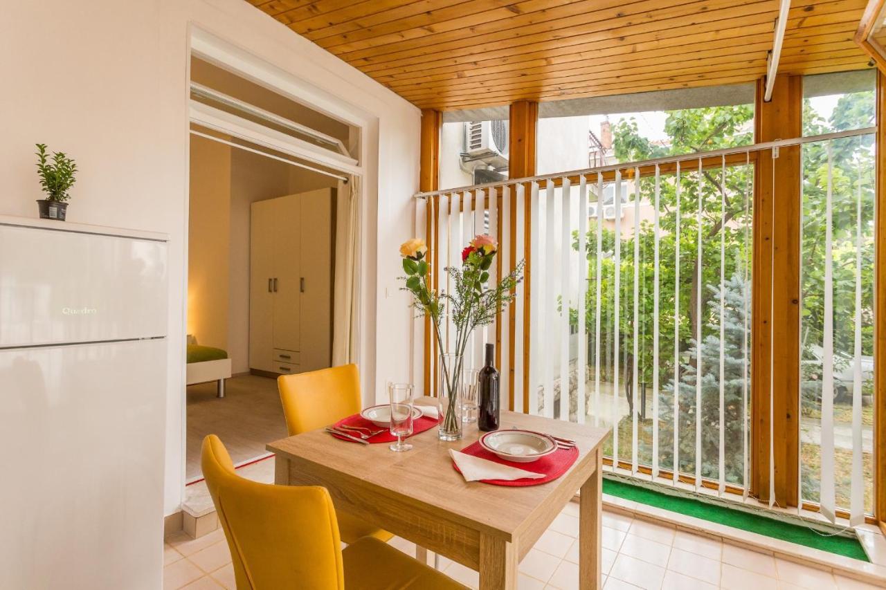 Comfortable Modern Studio With Shaded Patio 스플리트 외부 사진